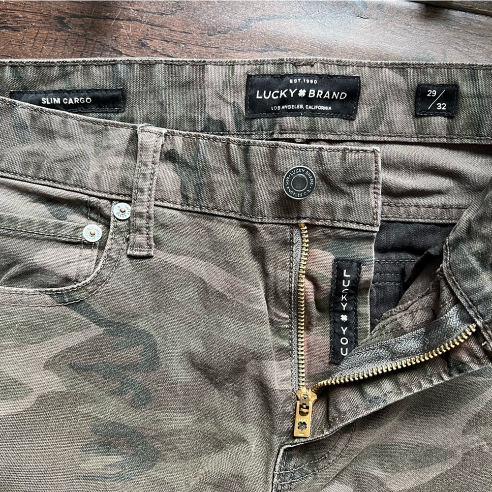 Lucky Brand Vintage Slim-Cargo Pants in Camouflage Colour - Picture 6 of 6